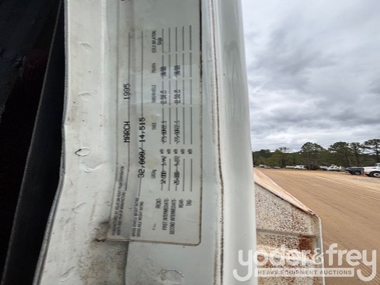 1995-gmc-4200-image-17