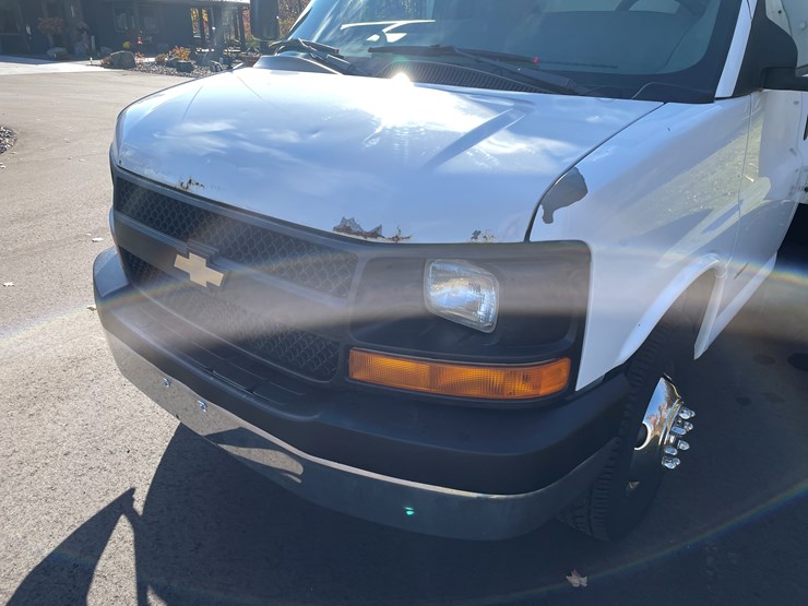 2007-chevrolet-g3500-image-10