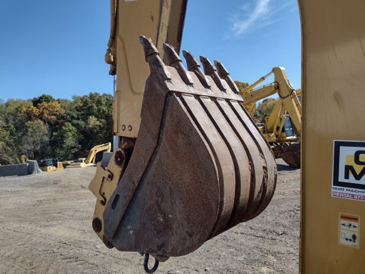 caterpillar-420d-image-34