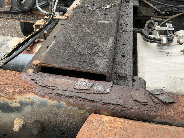 #2001-•-2011-mack-midlum-truck-chassis-image-43