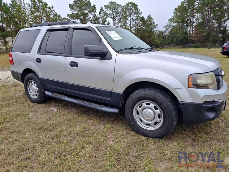 2017-ford-expedition-image-4