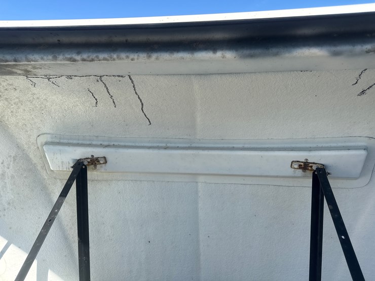 #28387-•-semi-truck-wind-deflector-image-11