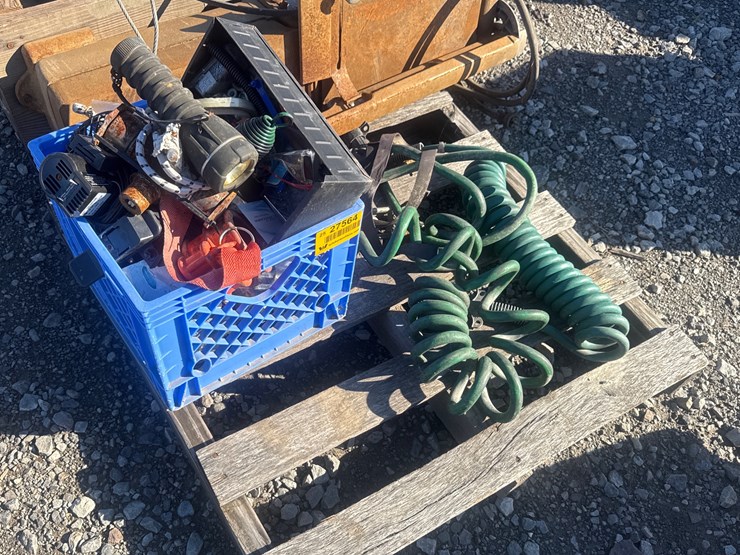 #27564-•-lot-of-miscellaneous-inv#-27564-image-1