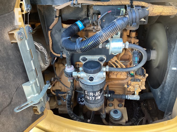 2021-caterpillar-302.7cr-image-14