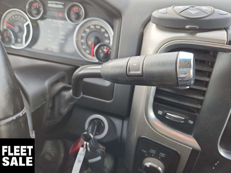 2016-ram-2500-slt-image-26