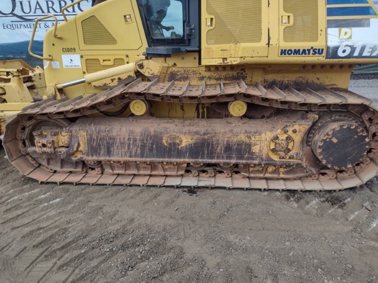 komatsu-d61ex-23-image-23