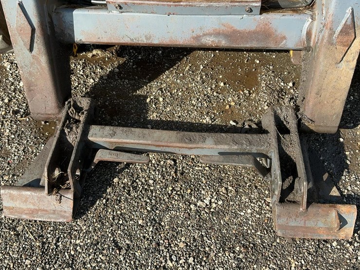 new-holland-ls190-image-45