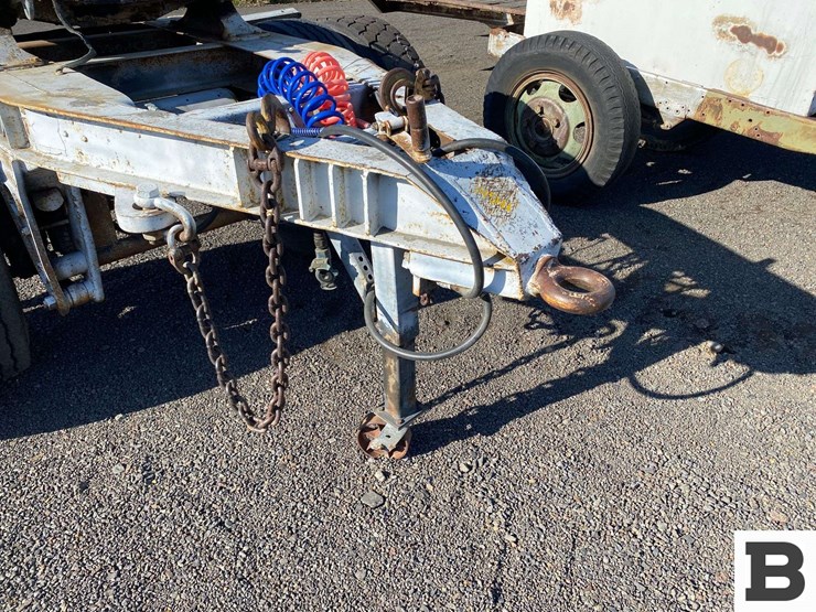 semi-trailer-dolly-image-6