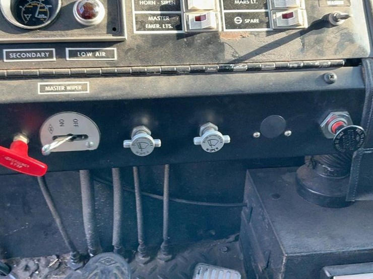 #2000-•-1982-sutphen-deluge-fire-engine-truck-detroit-diesel-6v92ta-image-97