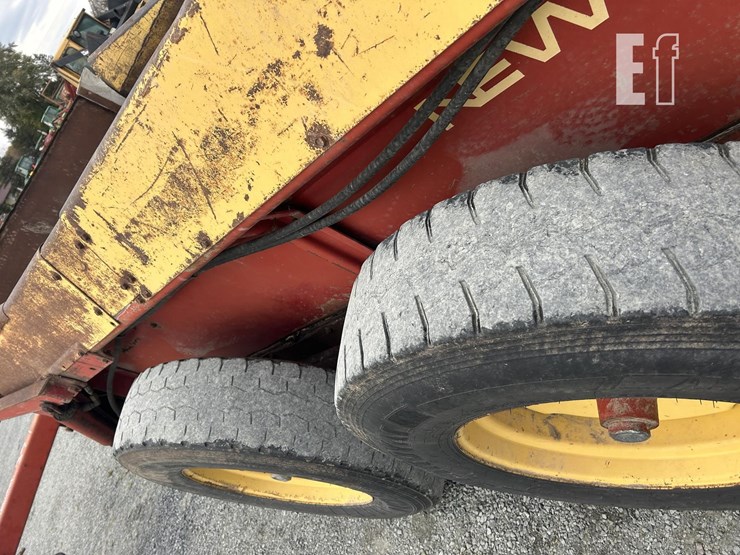 new-holland-185-image-7