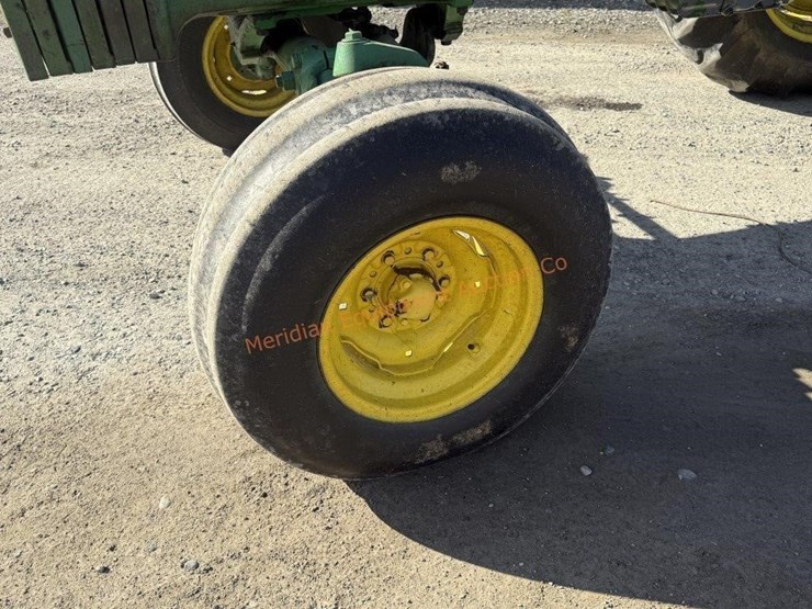 john-deere-4010-image-15