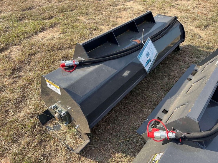 2025-wolverine-tl-12-72w-72in-hydraulic-tiller-skid-steer-attachment-image-2