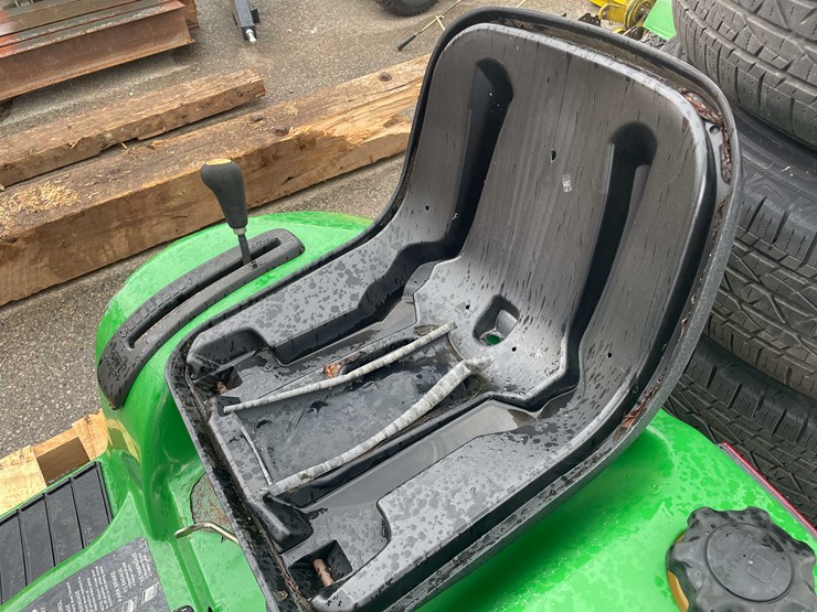 john-deere-gt235-image-21