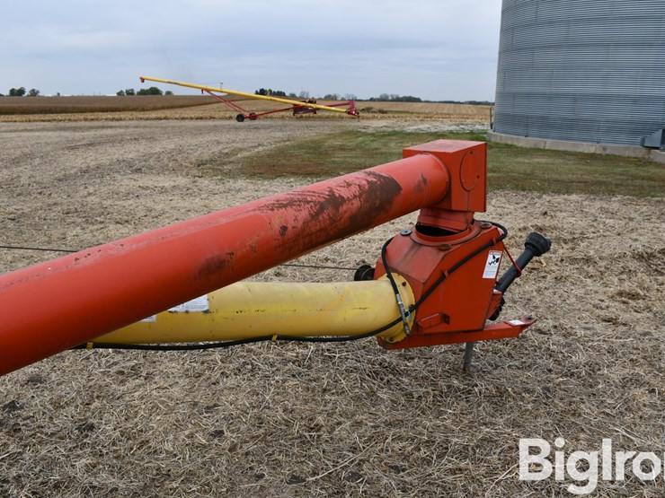 2005-westfield-mk100-61-swing-away-auger-image-14