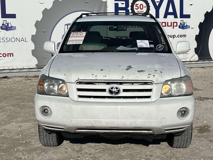 2005-toyota-highlander-image-25