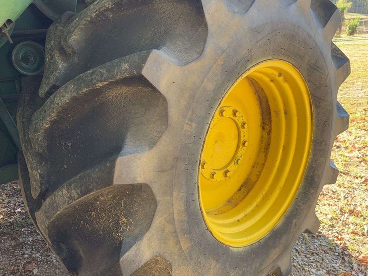 1982-john-deere-8820-image-12