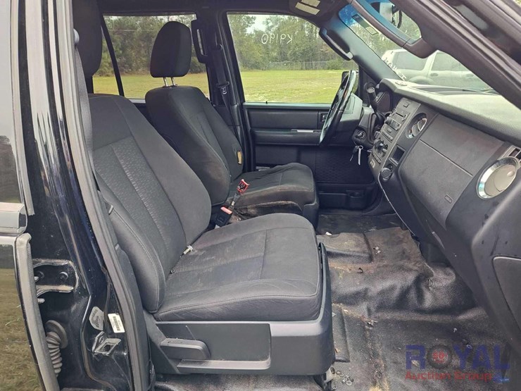 2016-ford-expedition-image-23