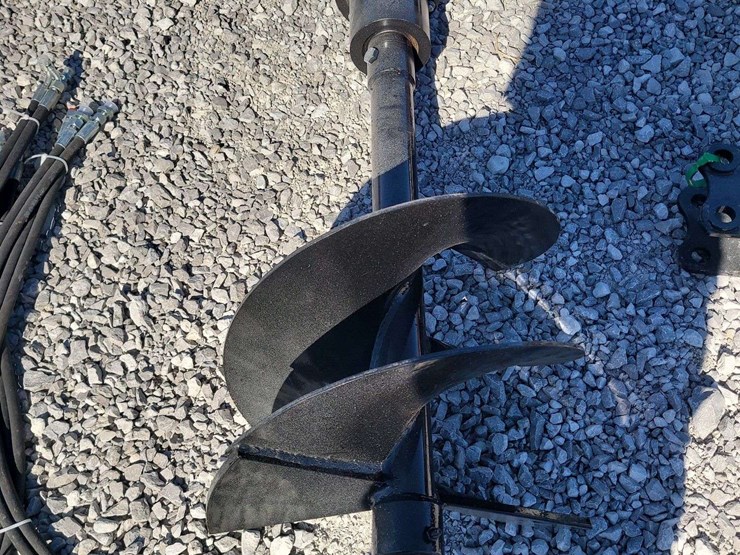 mini-excavator-auger.-16"-wide-auger.-image-1