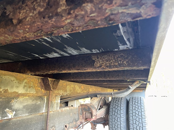 2007-chevrolet-g3500-image-25