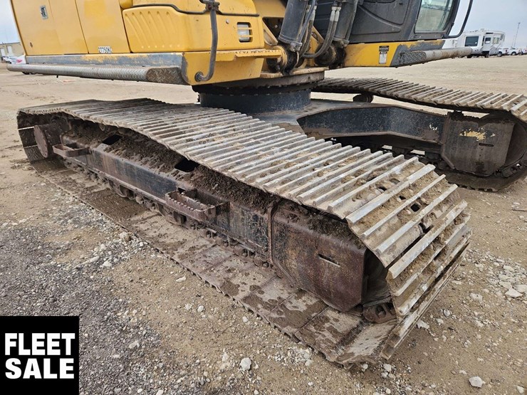 2013-john-deere-250g-excavator-image-24