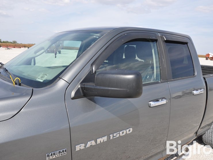 2012-ram-1500-big-horn-image-14