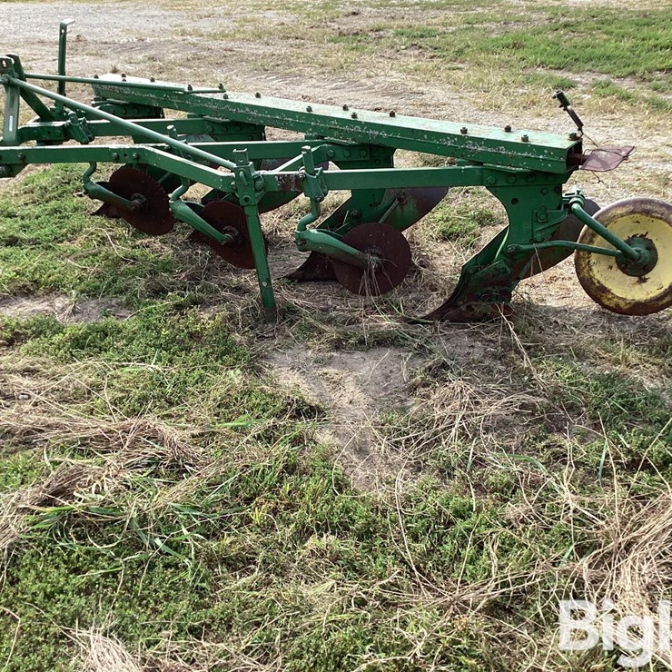 John Deere 3-Pt 4-Bottom Plow
