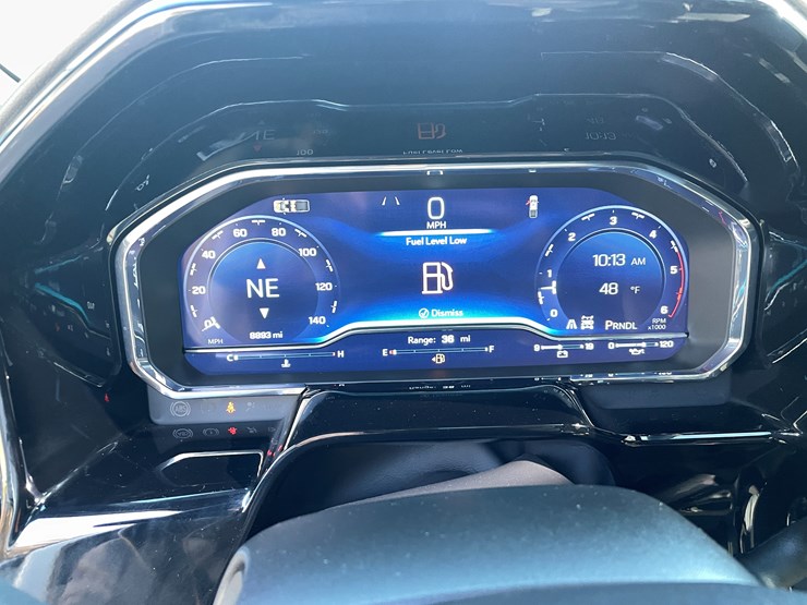 2025-chevrolet-silverado-image-71