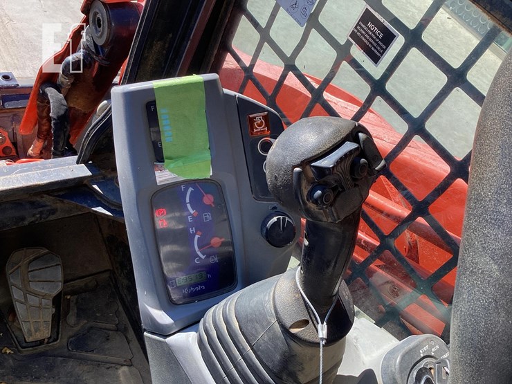 2017-kubota-svl95-2-image-16