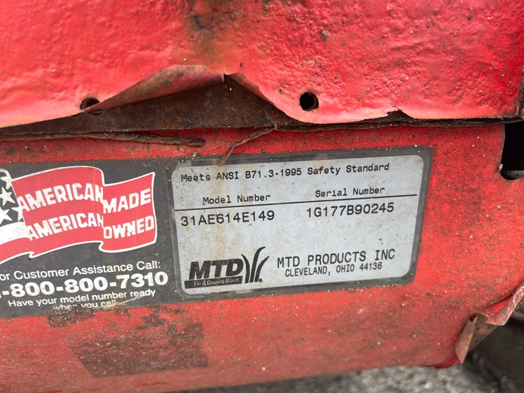 #14029-•-(2)-yard-machines-snow-blowers-(o4)-image-43