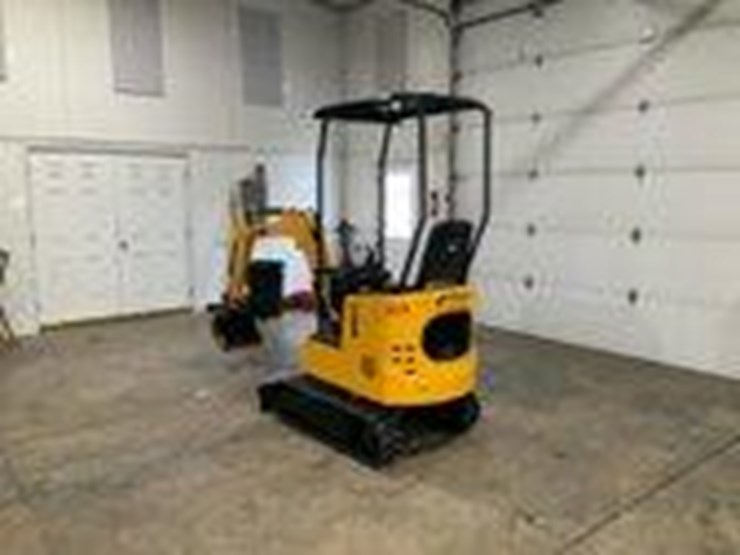 #1601-•-unused-2025-landhero-ldhkv16-mini-excavator-image-4