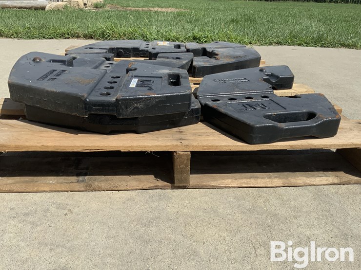 caterpillar-100-image-13