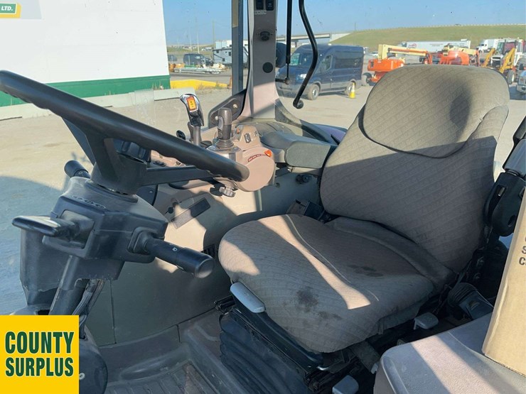 case-puma-210-tractor-image-12