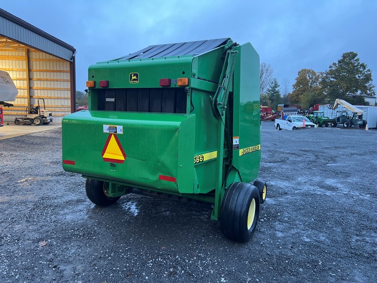 john-deere-566-image-4