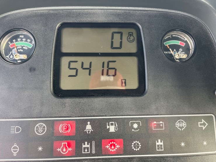 2001-new-holland-9484-image-29