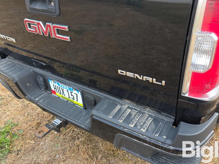 2018-gmc-canyon-image-16