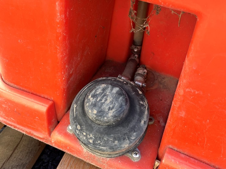 #5680-•-poly-portables-tagalong-hand-wash-station-image-8