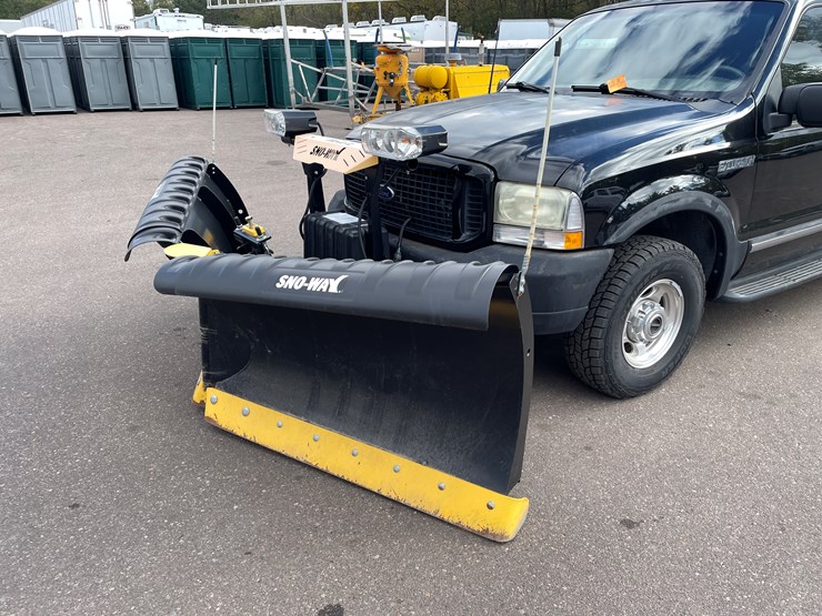 2003-ford-excursion-image-9