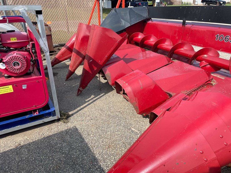 #14076-•-case-1063-corn-head-(o12)-image-5