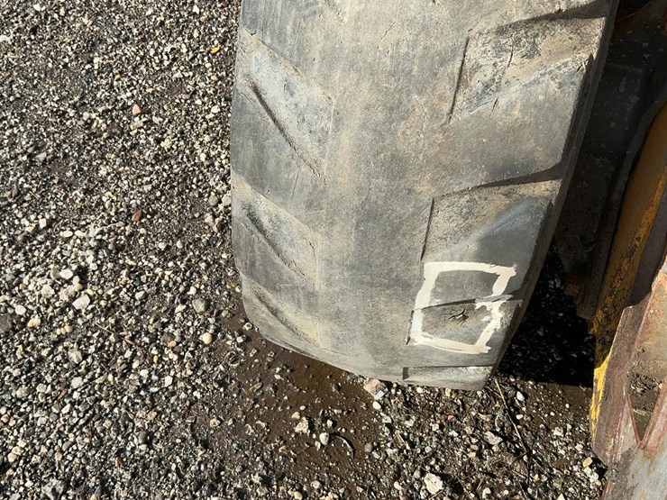 new-holland-ls190-image-54