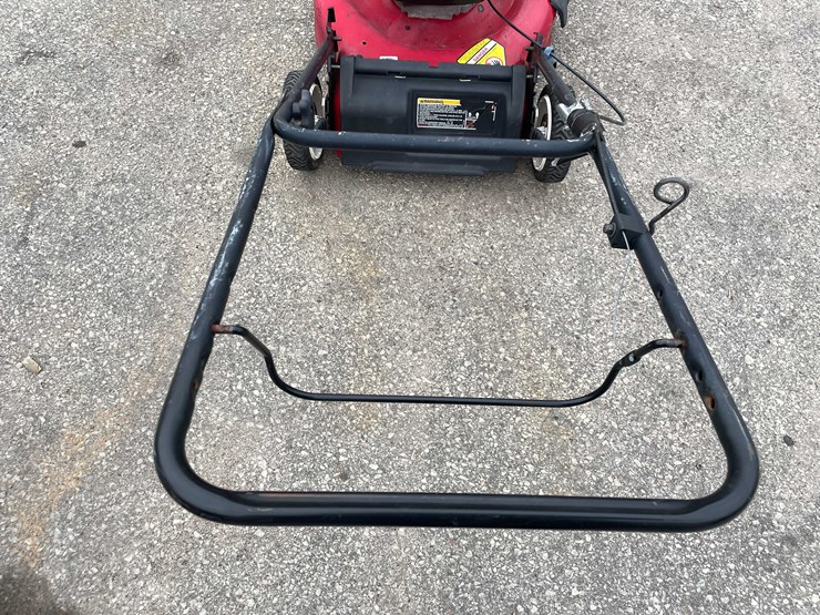 #14030-•-(2)-toro-recycler-lawn-mowers-(o4)-image-43
