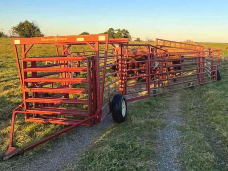 diamond-w-wheel-corral-image-2