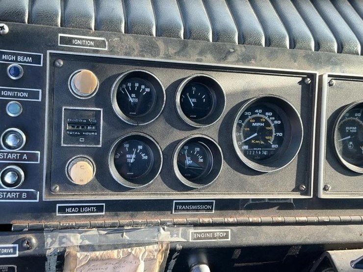 #2000-•-1982-sutphen-deluge-fire-engine-truck-detroit-diesel-6v92ta-image-95