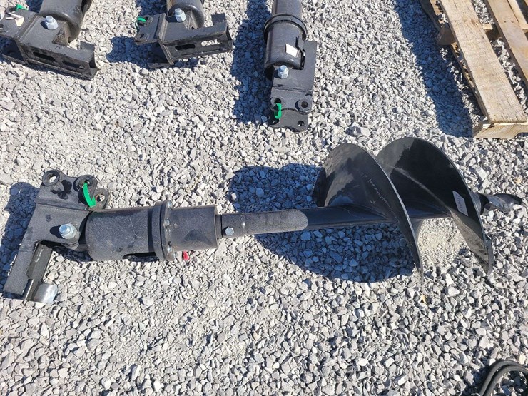 mini-excavator-auger.-16"-wide-auger.-image-3