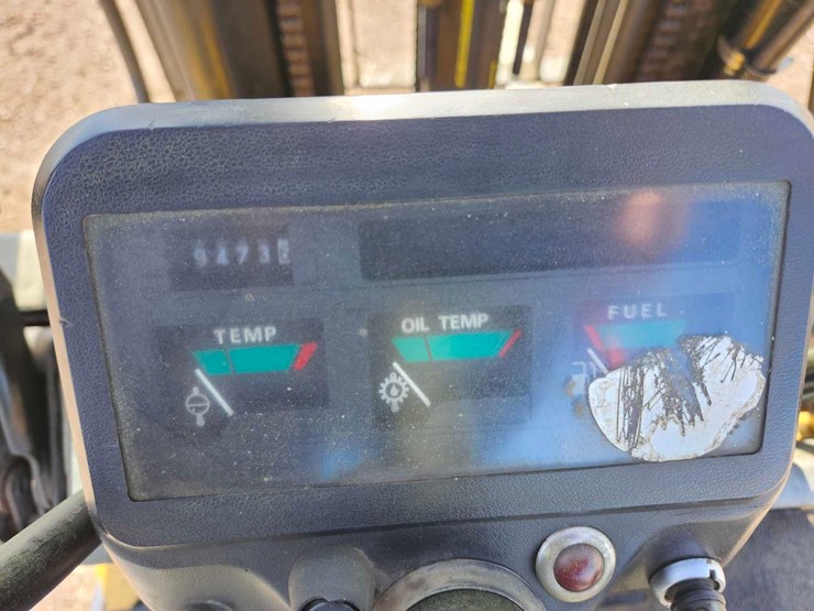 caterpillar-30-warehouse-forklift-image-13