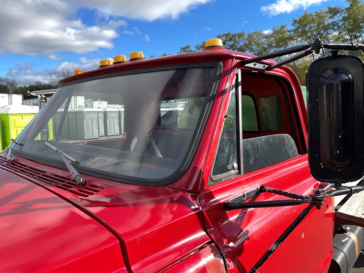 1969-chevrolet-c30-image-14