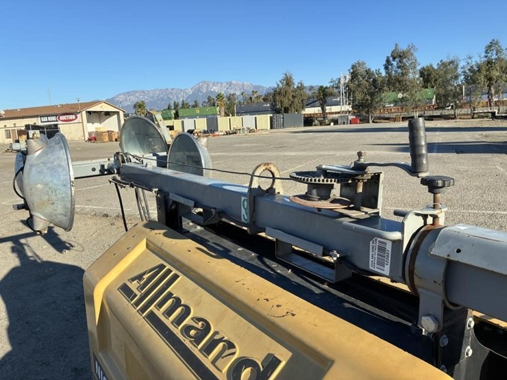 2012-allmand-night-light-pro-ii-light-tower-image-9