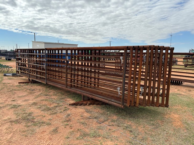 #t8209-•-(10)-cattle-panels-image-1