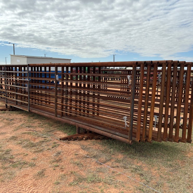 #T8209 • (10) Cattle Panels