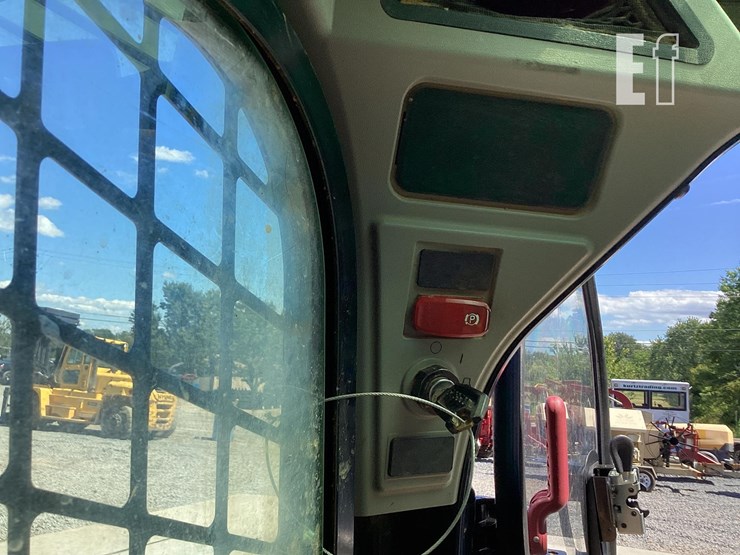 2020-caterpillar-259d3-image-17