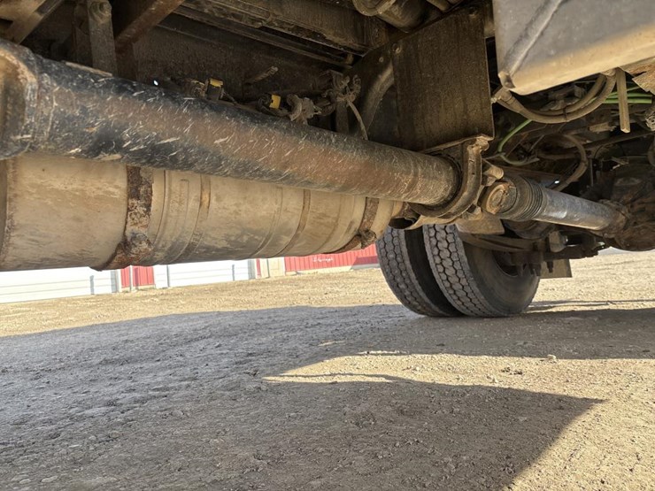 2013-ford-f650-image-41